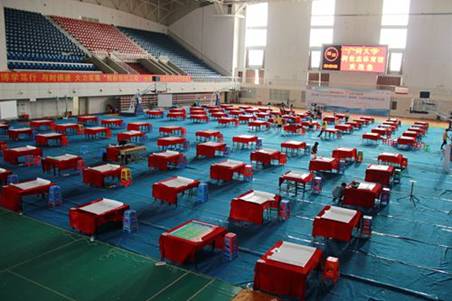 说明:布置场地，做好准备